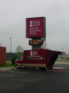 Wabash Grand Opening 7.12.05 005